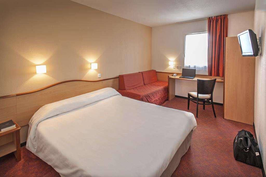 Brit Hotel Confort מונטובן חדר תמונה